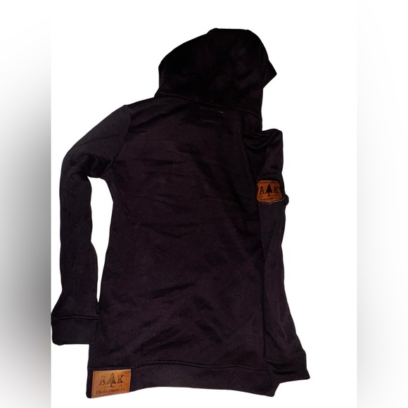 Alaska Chicks Black Hoodie with buttons size medium - Picture 2 of 6